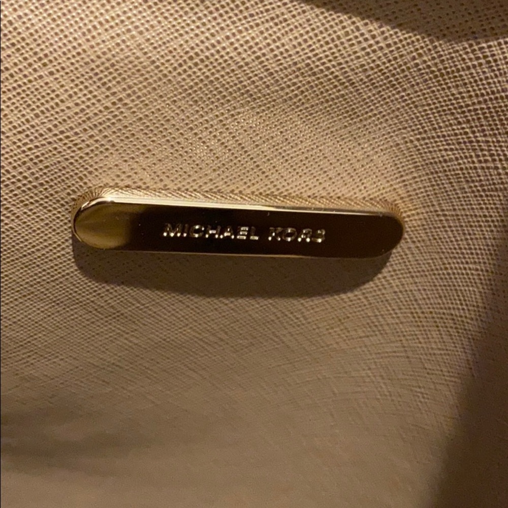Michael Kors Bag - Picture 7 of 9